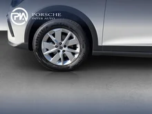 SEAT Arona Reference Edition 1.0 TSI in Candy-Weiß