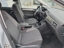 VW Touran TDI SCR in silber - metallic