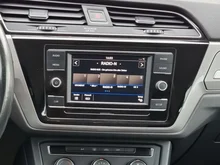 VW Touran TDI SCR in silber - metallic