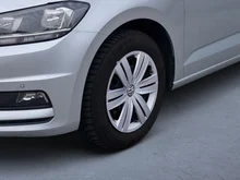 VW Touran TDI SCR in silber - metallic
