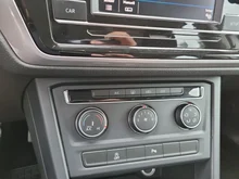 VW Touran TDI SCR in silber - metallic