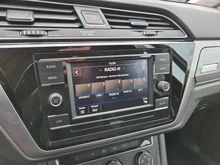 VW Touran TDI SCR in silber - metallic