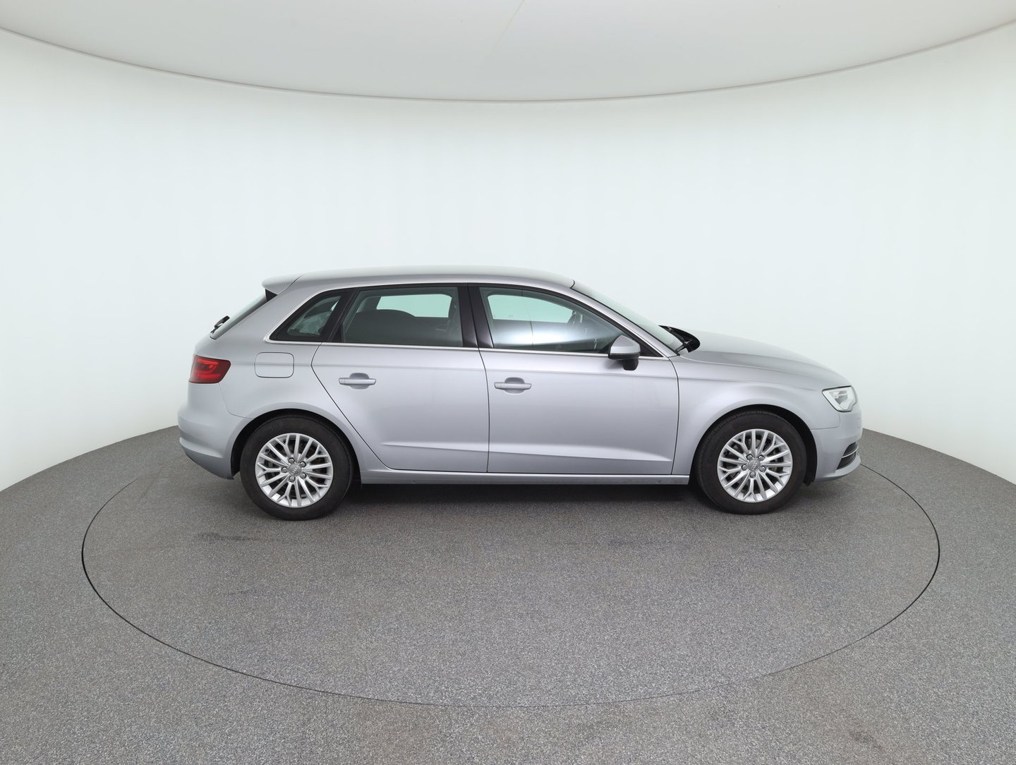 Audi A3 SB 1.6 TDI intense | Bild 4 von 28