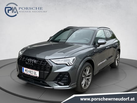 Audi Q3 35 TFSI admired