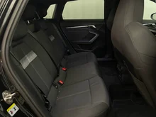 Audi A3 Sportback 35 TFSI S line in Mythosschwarz Metallic