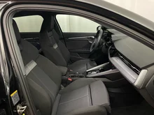 Audi A3 Sportback 35 TFSI S line in Mythosschwarz Metallic