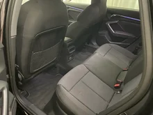 Audi A3 Sportback 35 TFSI S line in Mythosschwarz Metallic