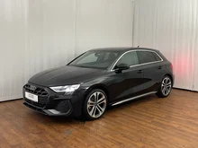 Audi A3 Sportback 35 TFSI S line in Mythosschwarz Metallic