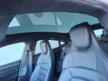 Porsche Taycan Turbo in carraraweißmetallic