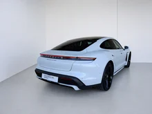 Porsche Taycan Turbo in carraraweißmetallic