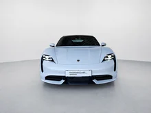 Porsche Taycan Turbo in carraraweißmetallic