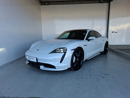 Porsche Taycan Turbo