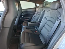 Porsche Taycan Turbo in carraraweißmetallic