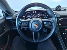 Porsche Taycan Turbo in carraraweißmetallic