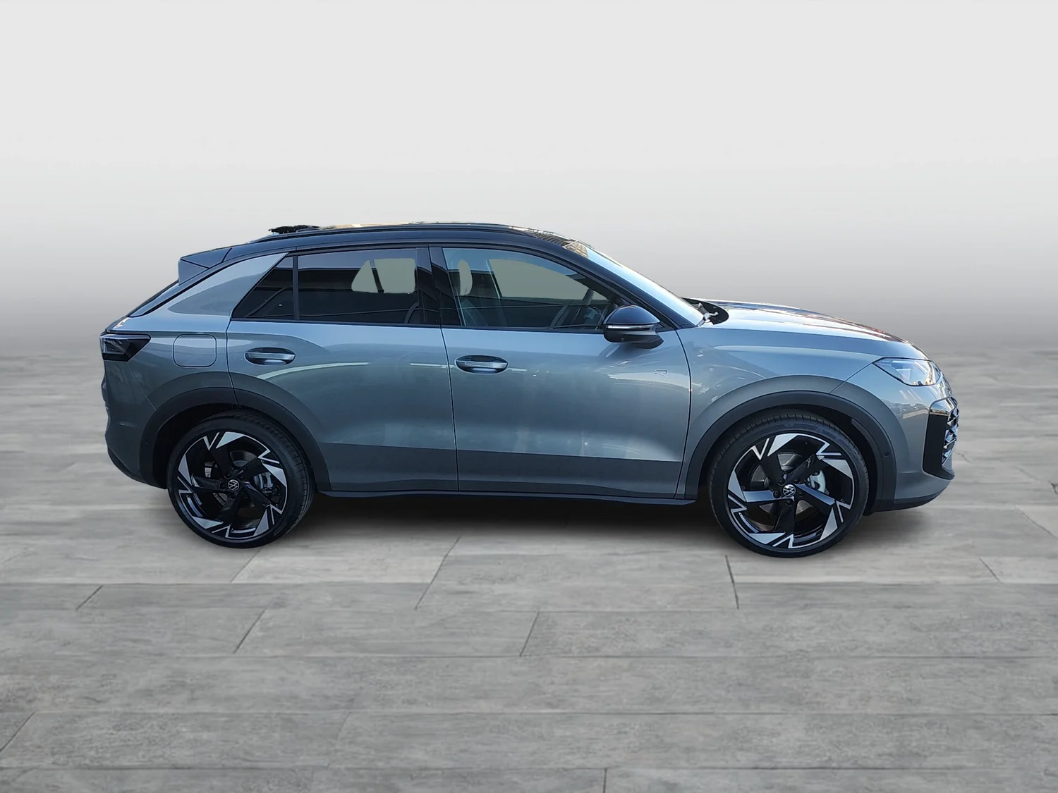 Bild eines T-Roc R-Line eTSI DSG
