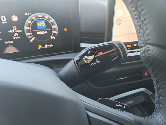 Bild eines T-Roc R-Line eTSI DSG