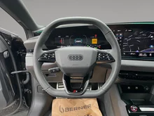 Audi S6 Avant e-tron in Mythosschwarz Metallic