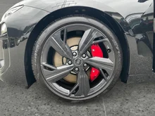 Audi S6 Avant e-tron in Mythosschwarz Metallic