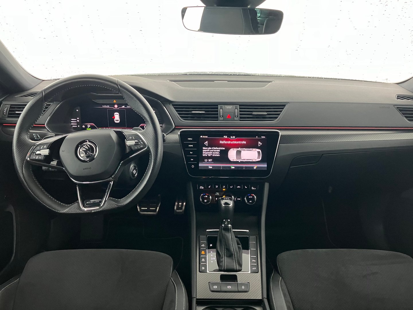 Škoda SUPERB Combi iV SPORTLINE DSG | Bild 6 von 19