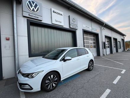 VW Golf Life TSI