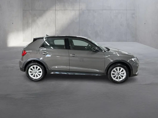 Bild eines Audi A1 allstreet 30 TFSI