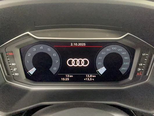 Bild eines Audi A1 allstreet 30 TFSI