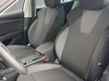 Škoda Octavia Combi Selection TSI mHEV DSG in Brillant-Silber Metallic