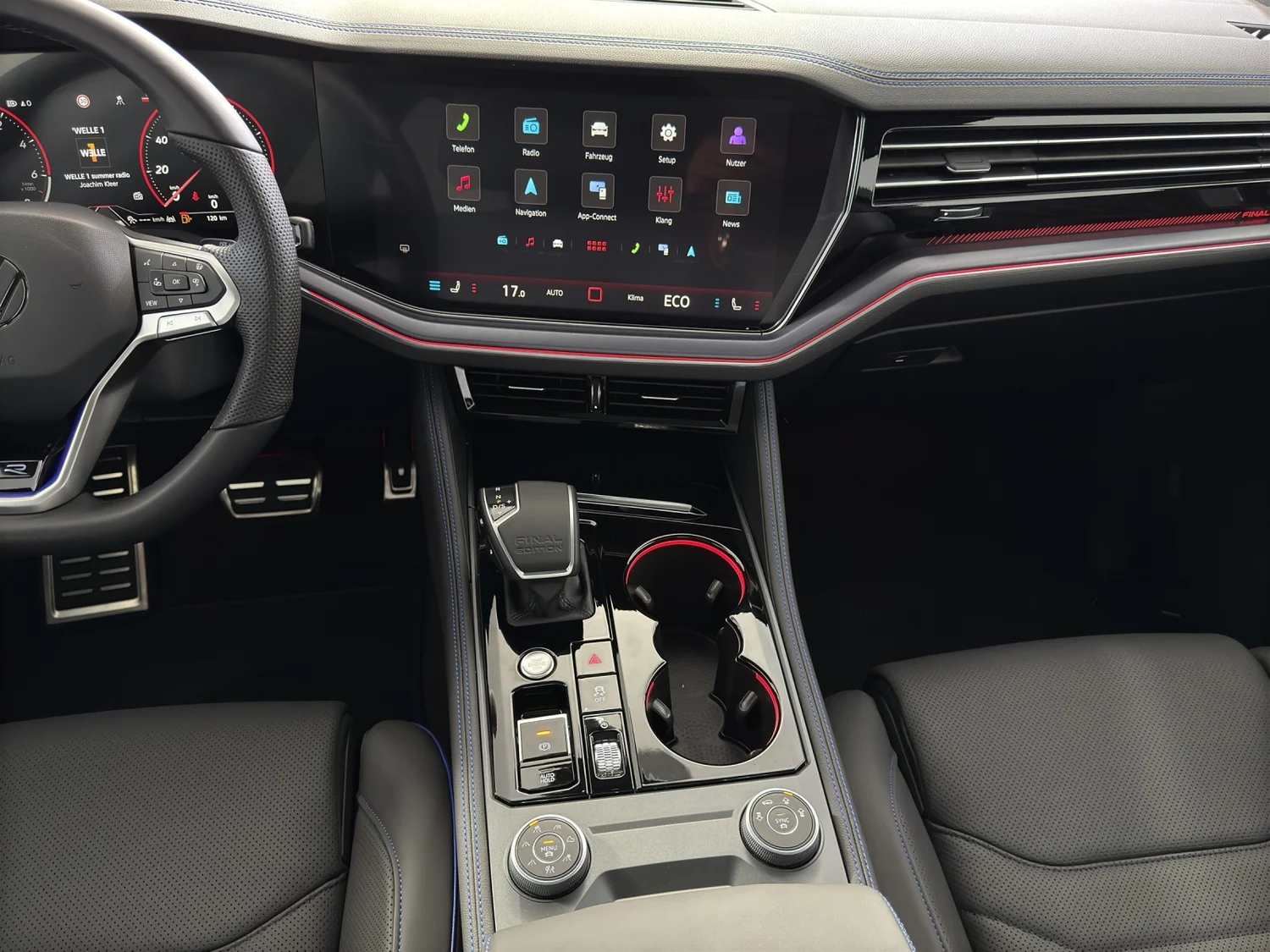Bild eines VW Touareg R eHybrid TSI 4M. Final Edition