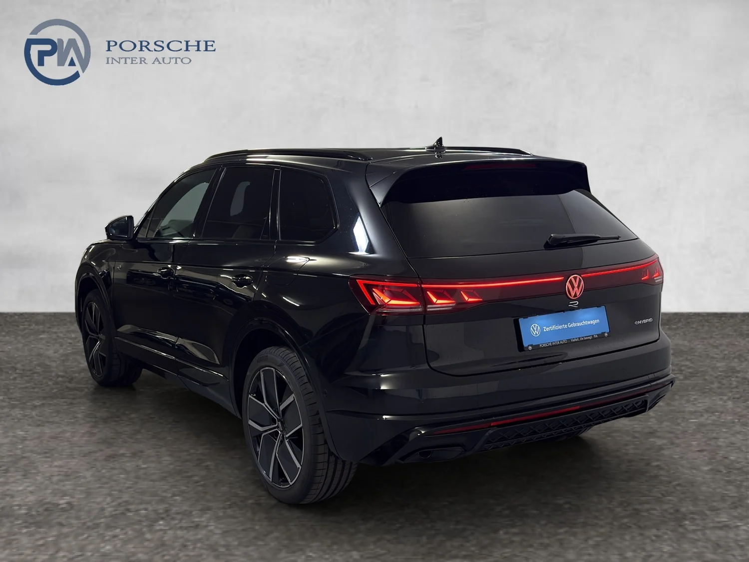 Bild eines VW Touareg R eHybrid TSI 4M. Final Edition