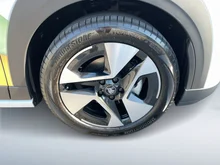Škoda Epiq Selection 55 in Platinum-Weiß Metallic