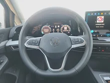 VW Golf Variant Business mHeV DSG in Grenadillschwarz Metallic