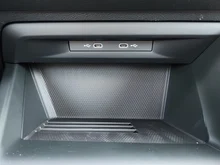 VW Golf Variant Business mHeV DSG in Grenadillschwarz Metallic