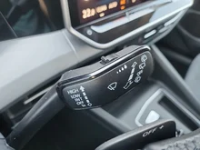 VW Golf Variant Business mHeV DSG in Grenadillschwarz Metallic