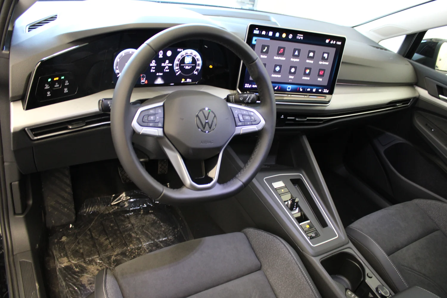 Bild eines Golf Variant Business mHeV DSG