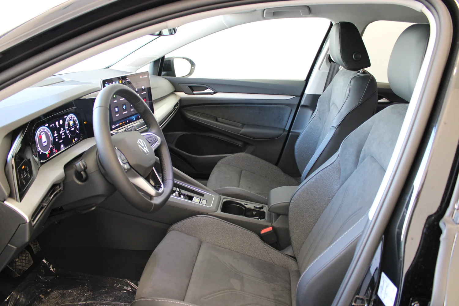 Bild eines Golf Variant Business mHeV DSG