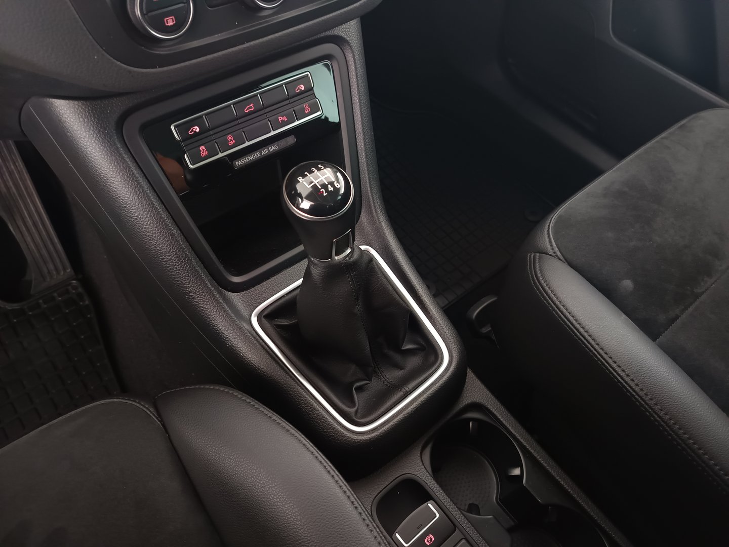 VW Sharan Business+ TDI SCR 5-Sitzer | Bild 27 von 36