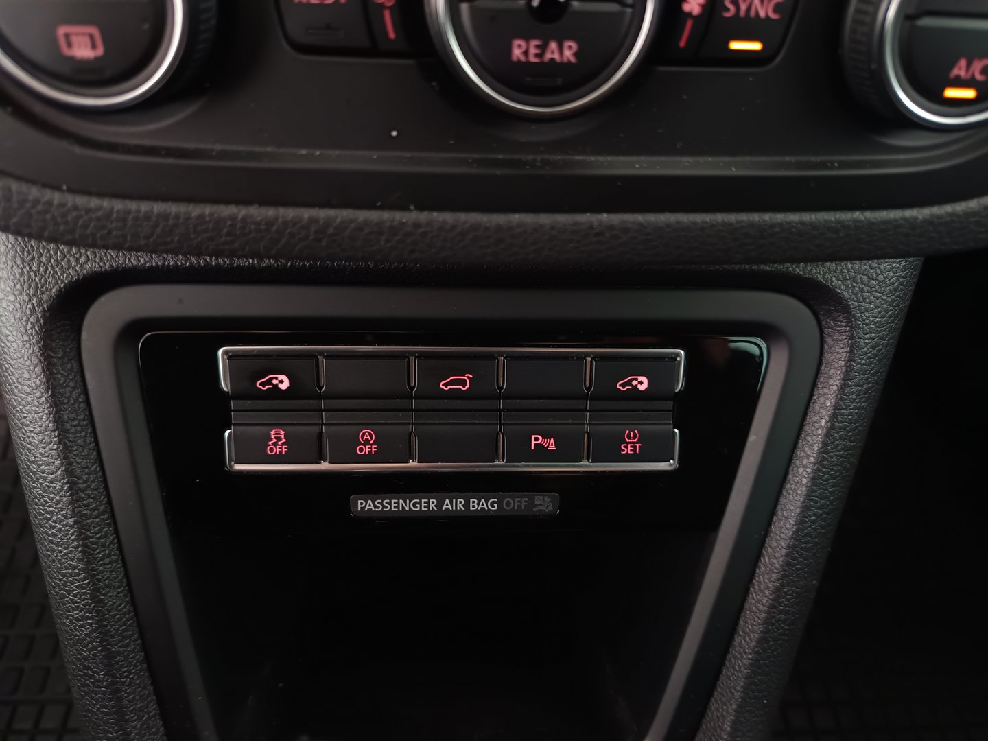VW Sharan Business+ TDI SCR 5-Sitzer | Bild 28 von 36