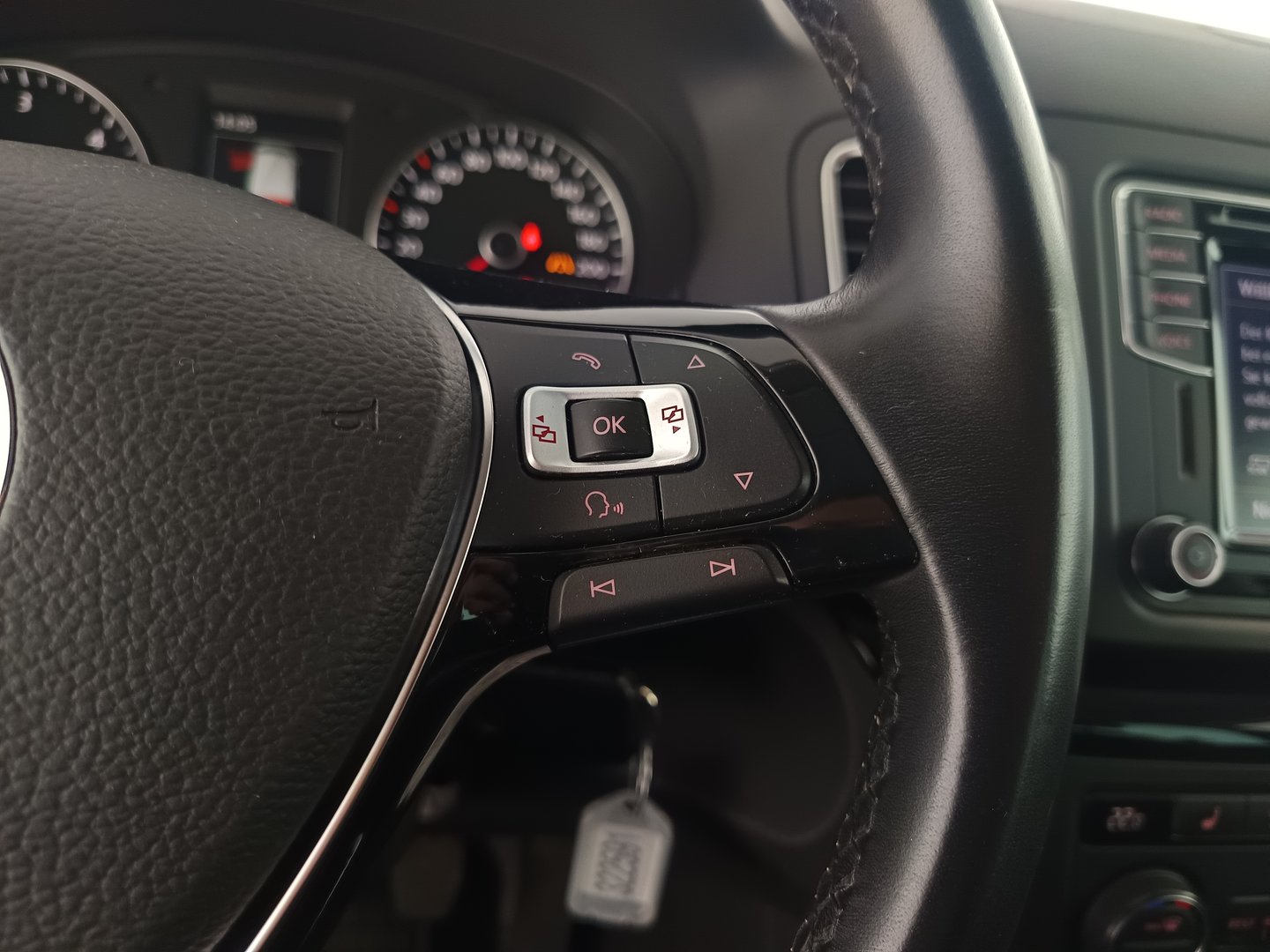 VW Sharan Business+ TDI SCR 5-Sitzer | Bild 17 von 36