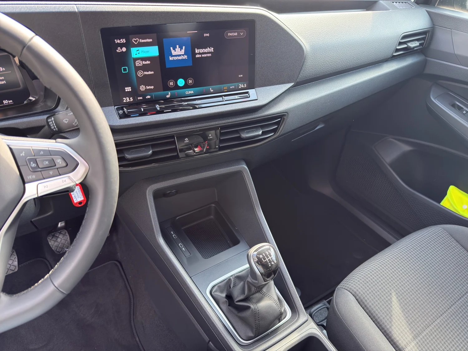 Bild eines VW Caddy Family TSI