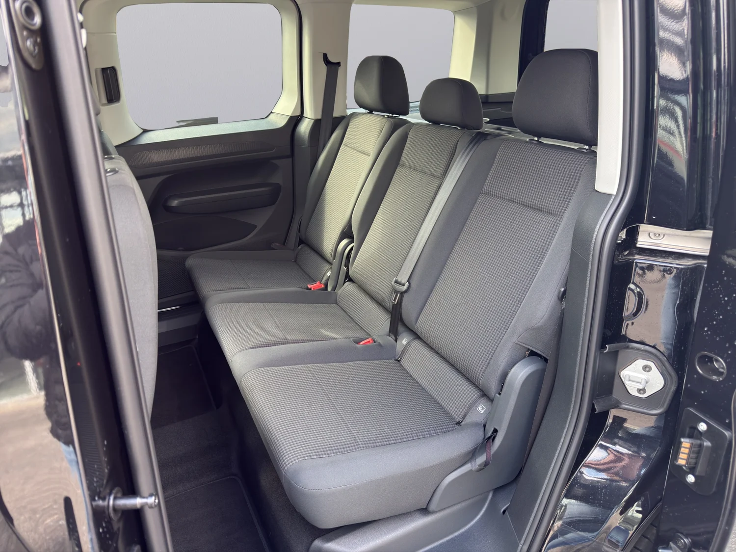 Bild eines VW Caddy Family TSI