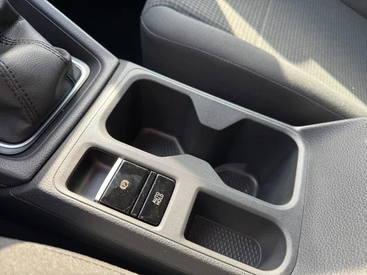 Bild eines VW Caddy Family TSI