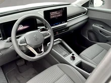 VW T-Roc Life eTSI DSG in Pure White Dach Black Uni