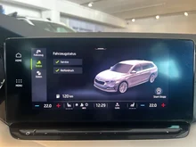 Škoda Octavia Combi Ambition TDI DSG in Black-Magic Perleffekt