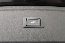 Audi Q5 2.0 TDI ultra quattro Design in brillantschwarz Klar