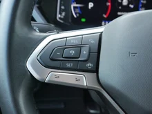VW Touran Comfortline 2,0 BMT TDI in Deep Black Perleffekt