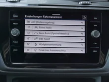 VW Touran Comfortline 2,0 BMT TDI in Deep Black Perleffekt