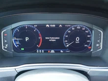 VW Touran Comfortline 2,0 BMT TDI in Deep Black Perleffekt