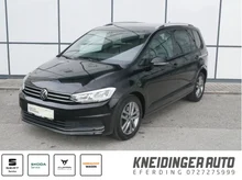 VW Touran Comfortline 2,0 BMT TDI in Deep Black Perleffekt