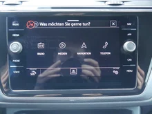 VW Touran Comfortline 2,0 BMT TDI in Deep Black Perleffekt