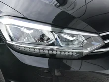 VW Touran Comfortline 2,0 BMT TDI in Deep Black Perleffekt